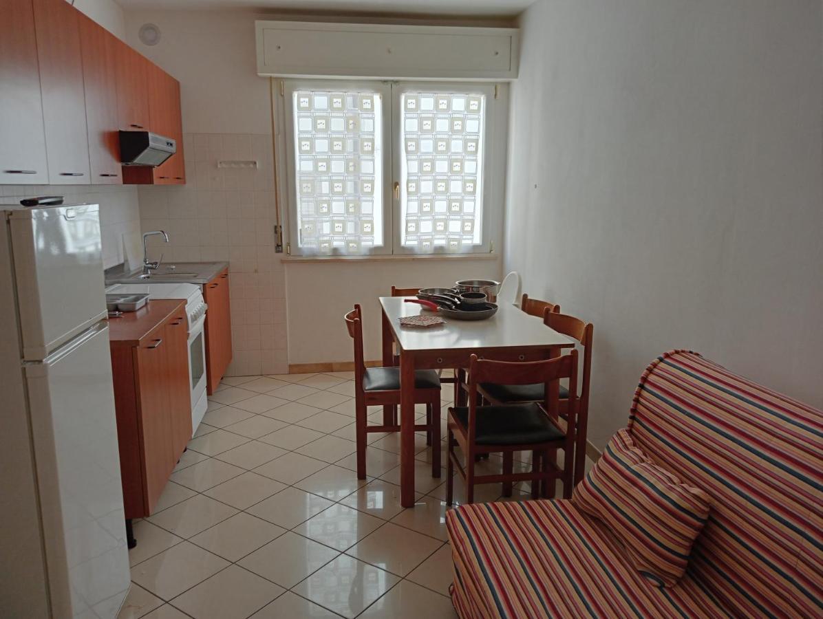 Appartamenti Carlotta Rimini Exterior foto
