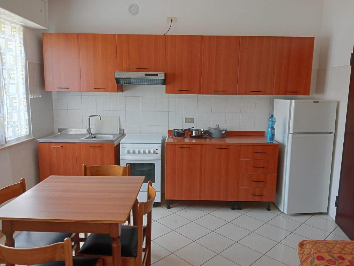 Appartamenti Carlotta Rimini Exterior foto