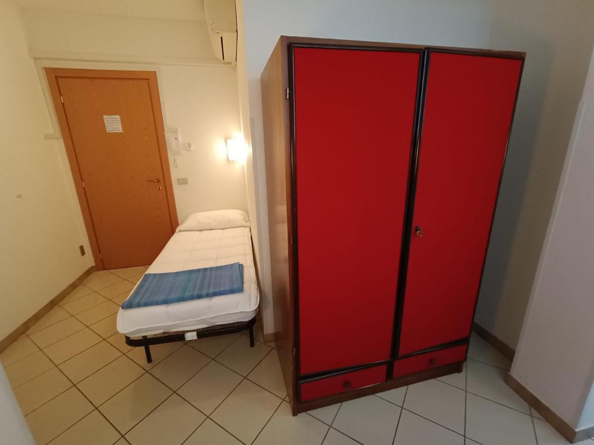 Appartamenti Carlotta Rimini Exterior foto
